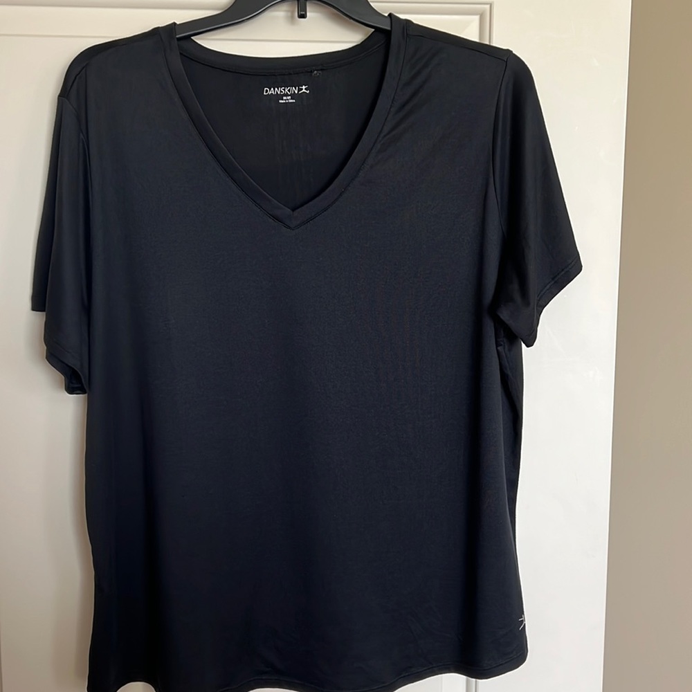 Danskin womens plus size 3x Black workout tee
